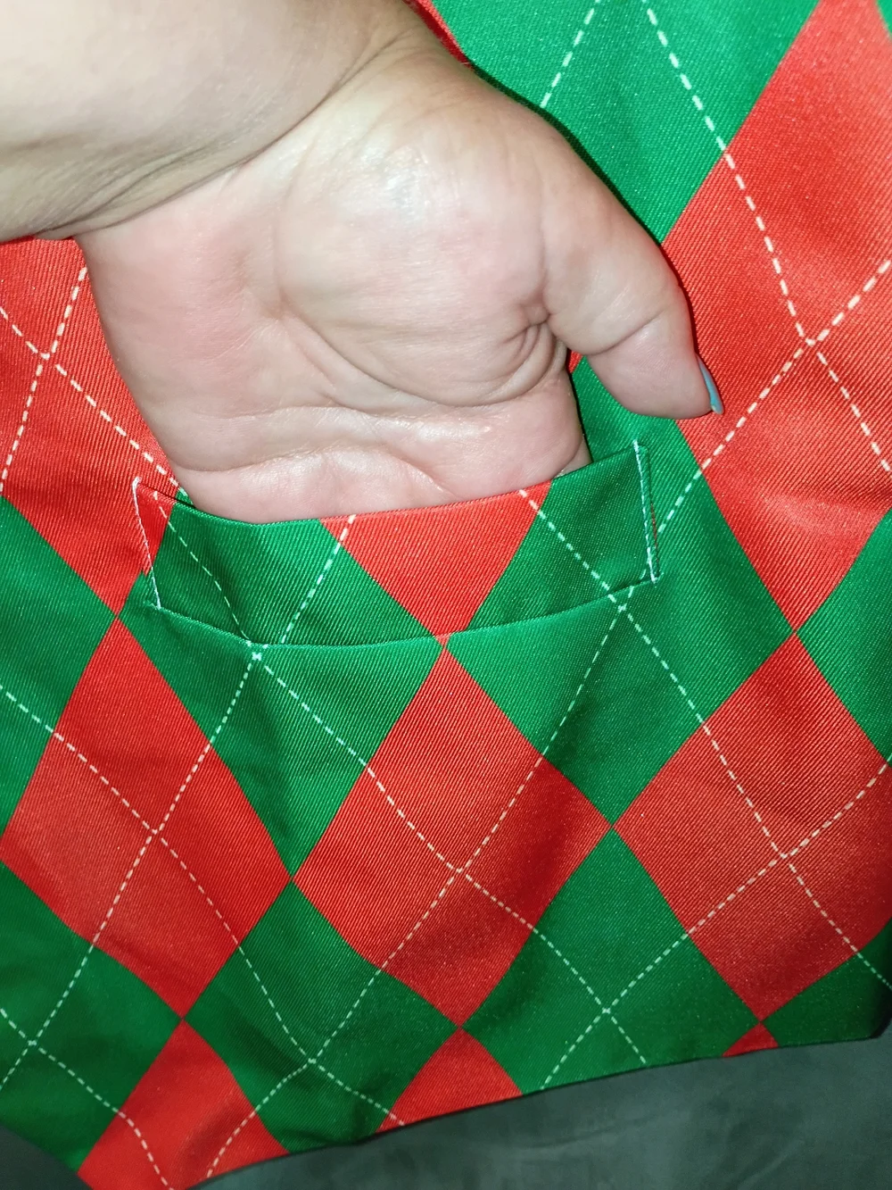 Green & Red Argyle Vest with Matching Bow Tie NWOT Size XL P2P 23 In